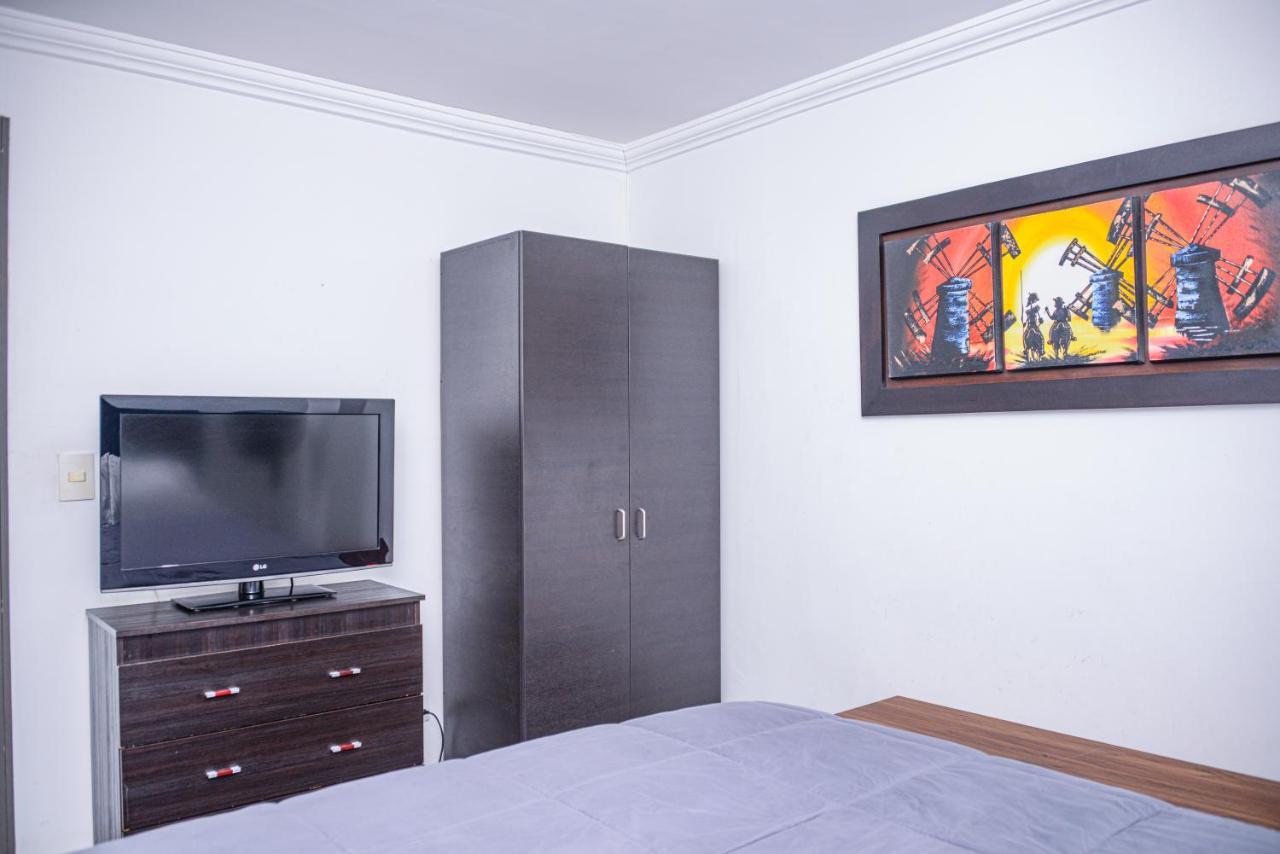 Apartment Carrera 301 Medellín Exteriör bild
