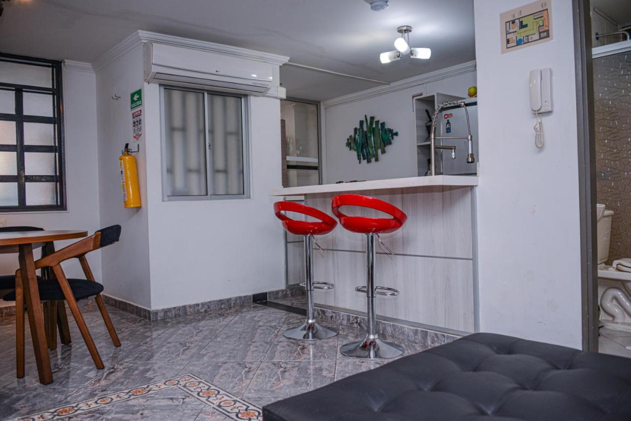 Apartment Carrera 301 Medellín Exteriör bild