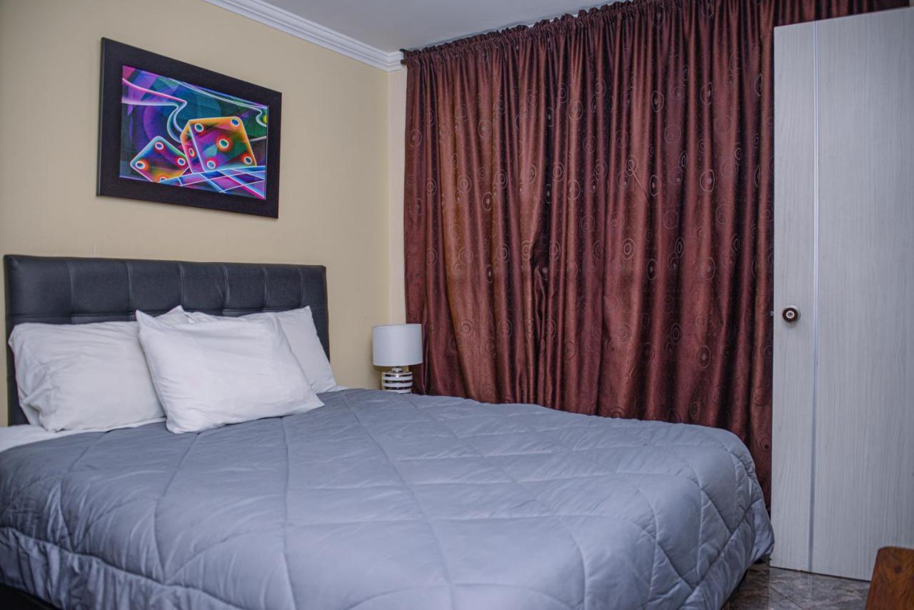 Apartment Carrera 301 Medellín Exteriör bild