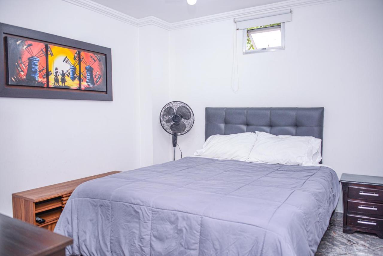 Apartment Carrera 301 Medellín Exteriör bild