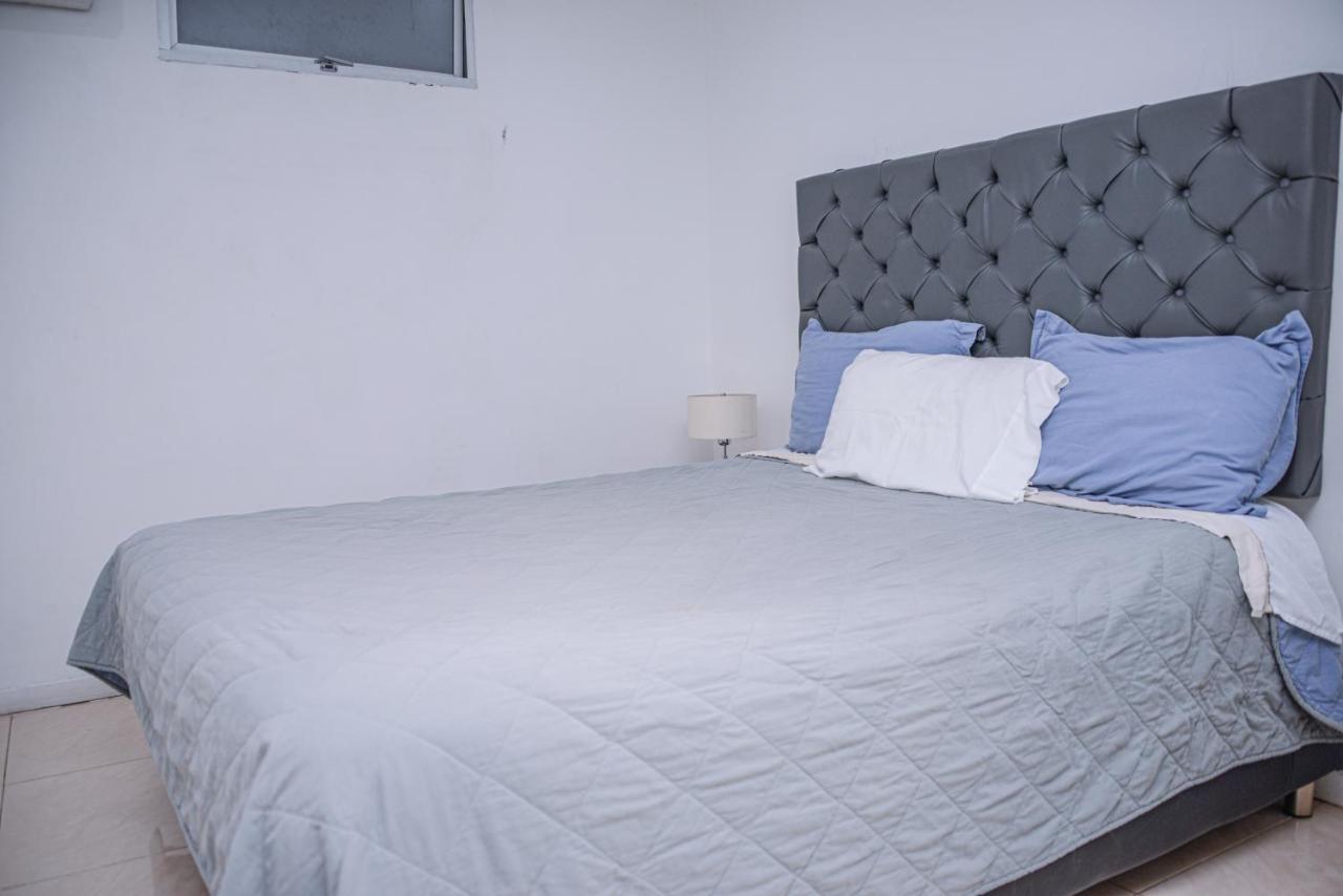 Apartment Carrera 301 Medellín Exteriör bild