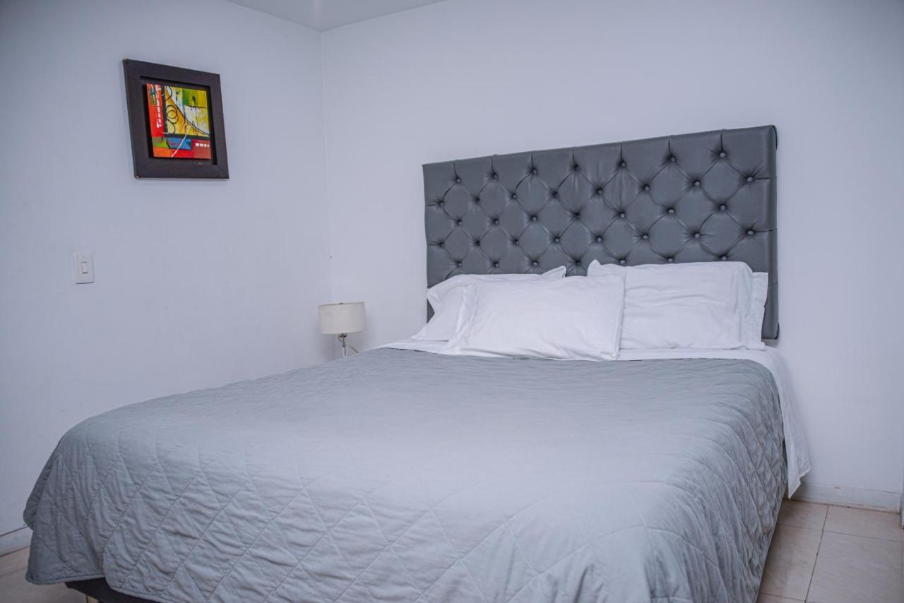 Apartment Carrera 301 Medellín Exteriör bild